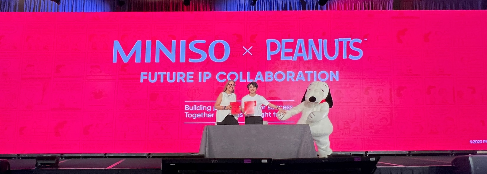 首度攜手Peanuts，
名創優品史努比聯名新品系列即將來襲！